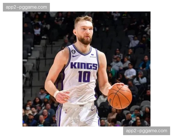 SGA场均31.8分领跑得分榜 55.4%命中率展现攻防一体价值